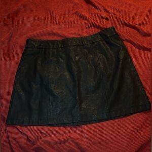 Black faux leather skirt. Forever 21. Size 2X.